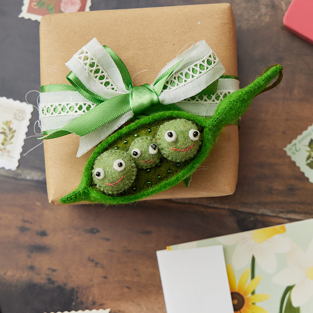Peas in Pod Ornament