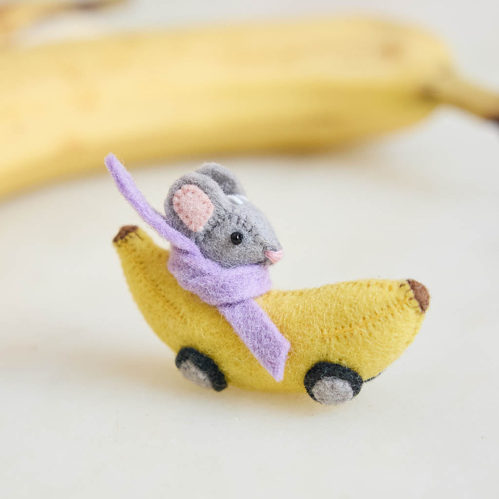 Mouse in Banana Car