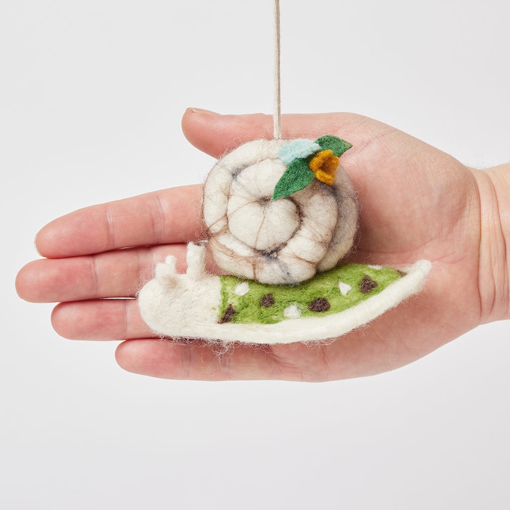 Green Slow Living Snail